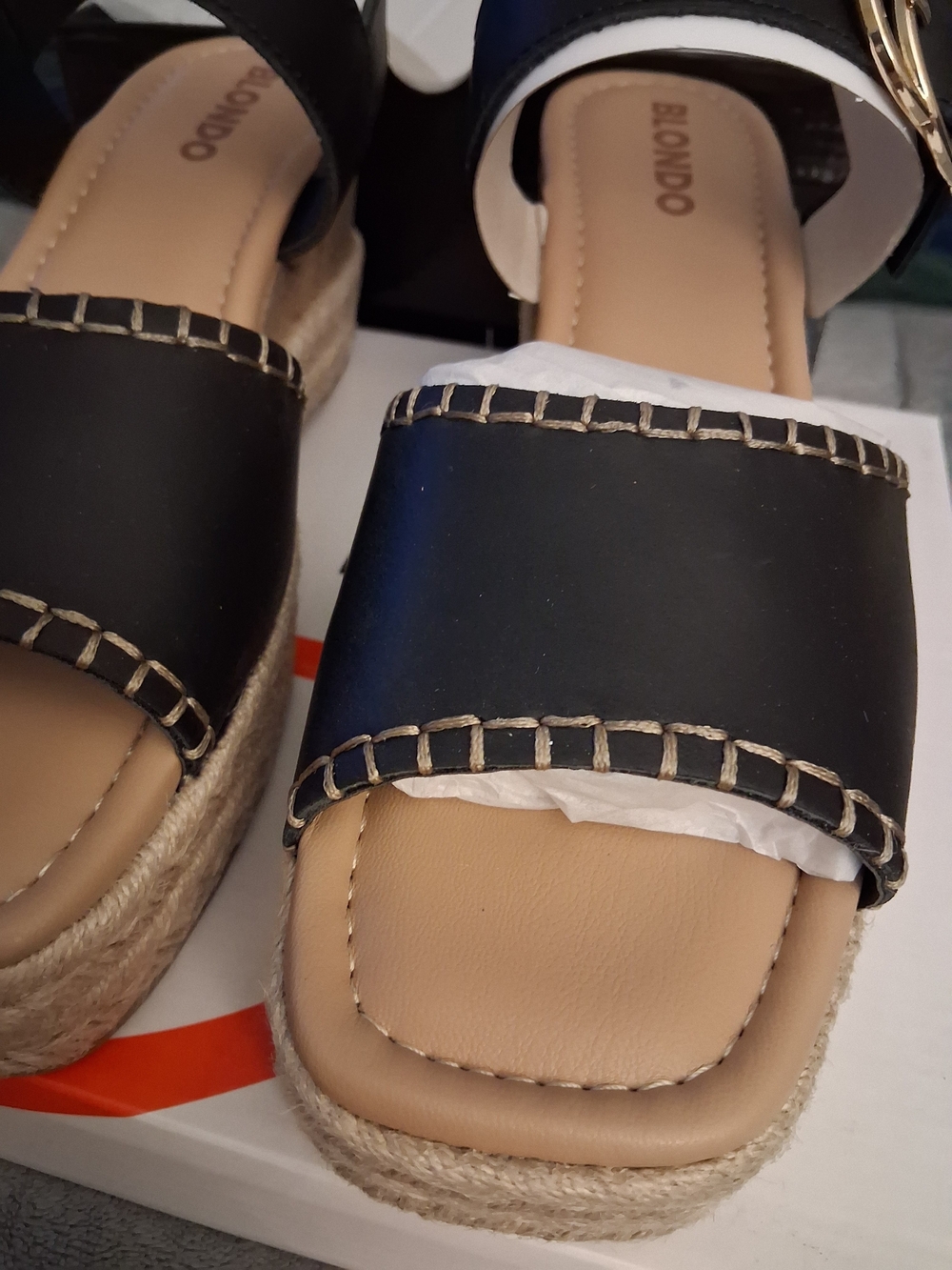 Blondo Gillian US Size 10, Women’s Black Ankle-Strap Sandals BRAND NEW
